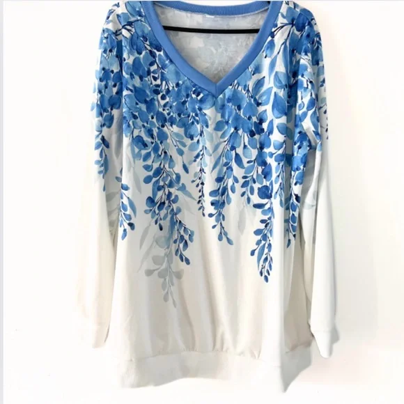Plus Size Blue Floral V Neck Long Sleeve Thin Sweatshirt or Shirt - Size 2XL - Picture 3 of 8